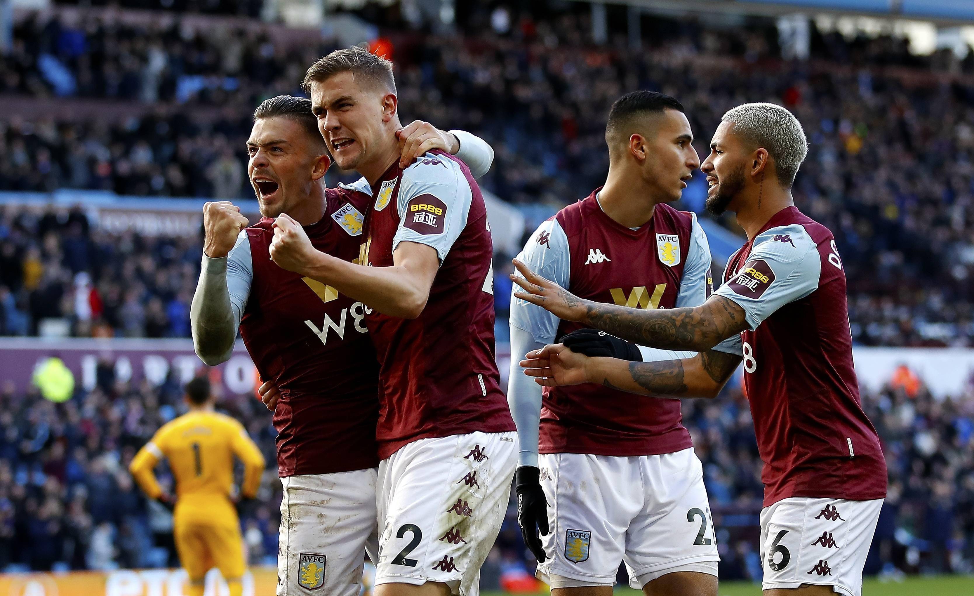 他今天的表现无可挑剔（他今天的表现堪称完美）