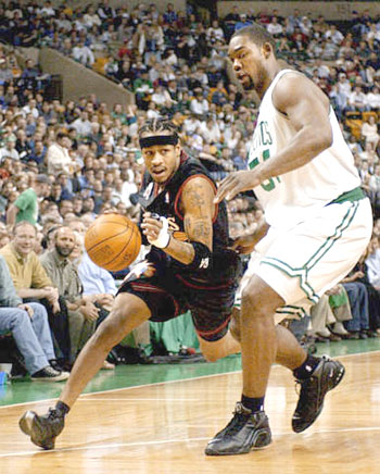 哈登：保罗无论去哪里都对比赛产生了影响，很幸运成为他队友（哈登盛赞保罗：无论在哪都能影响比赛，能成为其队友很幸运）