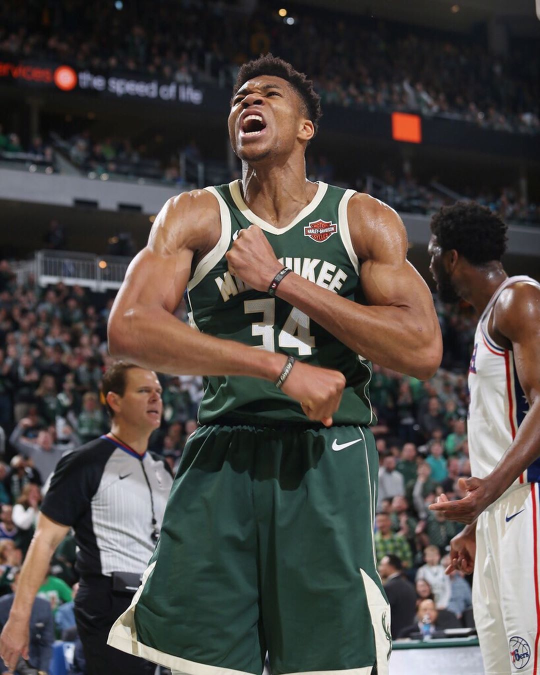 詹知韦快 韦知詹高 詹韦连线名场面（詹韦连线名场面：詹高韦快的经典瞬间）