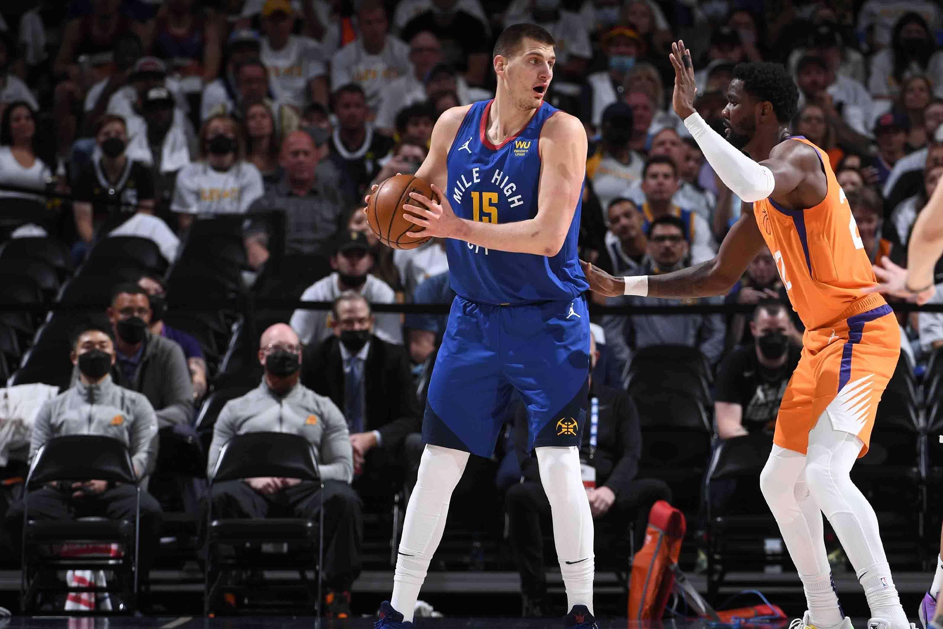 三节打卡！亚历山大正负值+43，继续领跑联盟正负值榜单（三节下班！亚历山大+43正负值，继续领跑联盟正负值榜）