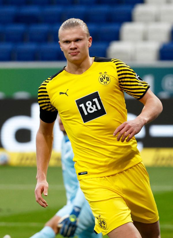 莱万特高层：几乎每天都收到关于埃永的报价，冬窗不考虑出售他（莱万特管理层：埃永报价不断，冬窗无意出售）