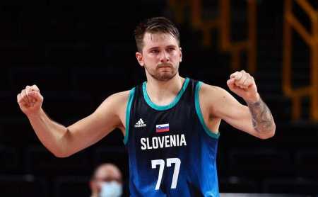 篮网主帅：托马斯已获准参加5对5对抗训练 暂无具体复出日期（篮网主教练：托马斯已获5打5对抗训练许可，复出时间未定）