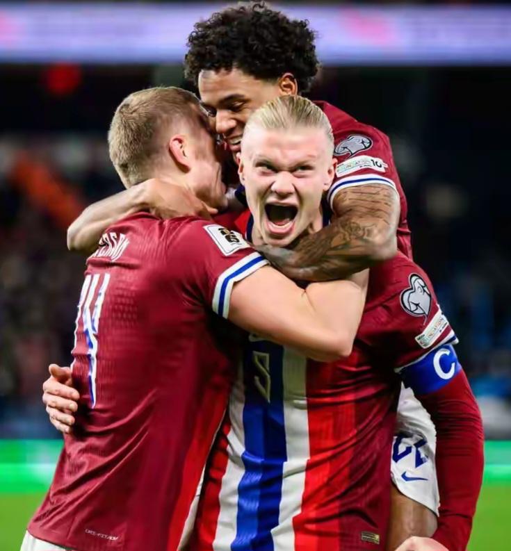 爱德华兹半场15分3助攻，森林狼命中9记三分仍落后10分（爱德华兹半场15+3，森林狼投进9记三分仍以10分落后）