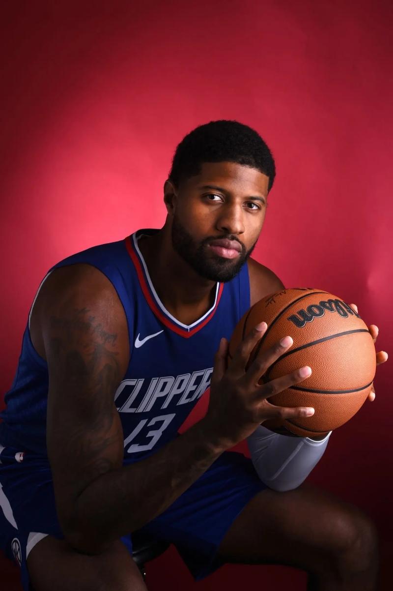 巴萨新星登场攻入制胜球（巴萨新星亮相斩获制胜一球）