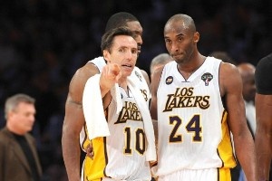 扎戈：托蒂睡觉打呼噜还说梦话；吐西蒙尼口水是因他故意挑衅（扎戈爆料：托蒂睡觉会打呼也会说梦话；向西蒙尼吐口水因其刻意挑衅）