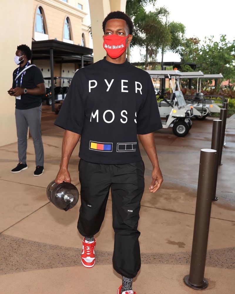 北青：邵佳一首期国足集训最早明年1月，将推进年轻化进程（据北青报道，邵佳一执掌国足后首期集训最快明年1月启动，阵容年轻化将提速）