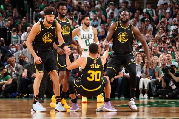 D站米兰哥第10集：先抑后扬的慢热状态和充满付出的牺牲精神（D站米兰哥第10集：低开高走的慢热与无私奉献的牺牲精神）