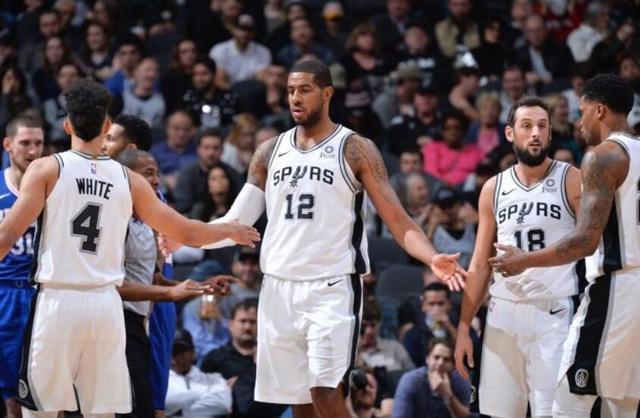 巴甲战报：塔利亚里独造3球，若热双响，尤文图德3-3克鲁塞罗（巴甲焦点：塔利亚里参与三球，若热梅开二度，尤文图德3-3战平克鲁塞罗）